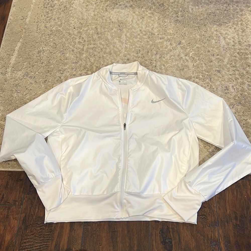 Nike Crop Running Jacket in white big orange swoosh on back EUC size M